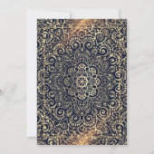 Grad Cap, Rose Gold Tropfen, Navy Blue Gold Mandal Einladung (Rückseite)