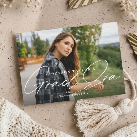 Grad Era Script Minimal Elegant Graduation Photo Ankündigung