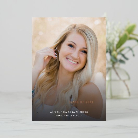 Grad Foto 2024 Rose Gold Abschluss Ankündigung (Stehend vorne)