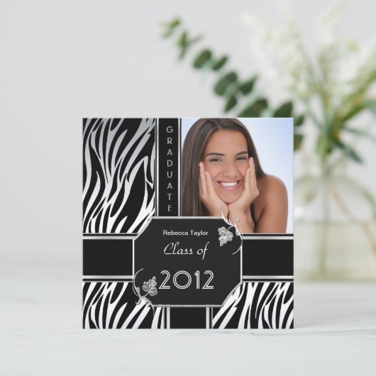 Grad Grad Schwarz-weiß Zebra Tier Einladung (Stehend Vorderseite)