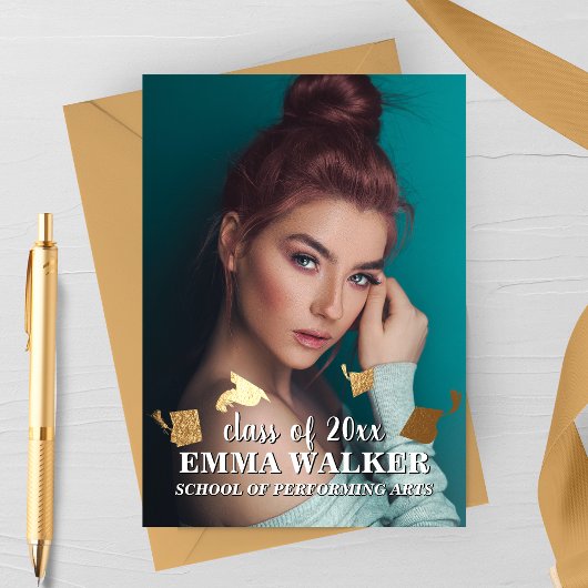 Grad Hat Toss Abschluss Ankündigung