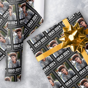 Grad Jahr 2024 Graduierte Foto Name schwarz Geschenkpapier