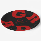 GRAD Scarlet Red auf Black Custom Abschluss Pappteller (Schrägansicht)