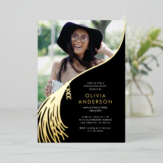 Grad Tassel Foto Graduation Party 2025 Folieneinladung (Stehend vorne)
