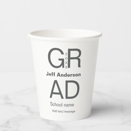 Grad Typografie Moderner Abschluss einfach minimal Pappbecher (Vorderseite)