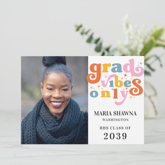 Grad vibes only grade party class of 2024 einladung (Stehend Vorderseite)