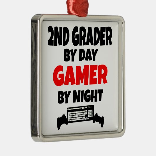 Grades by Day Gamer by Night Silbernes Ornament (Rechts)
