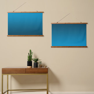 Gradient Blue - deep to light | Mood Background | Wandteppich Mit Holzrahmen