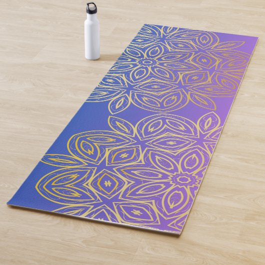 Gradient Blue Lila Monogram Gold Mandala Yogamatte (Beispiel)