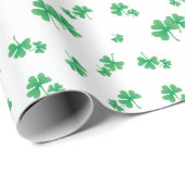 Gradient Green Irish Kleeblatt Pattern Geschenkpapier (Rolleneckpunkt)
