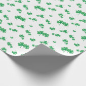 Gradient Grün Irisches Kleeblatt-Muster Geschenkpapier (Ecke)