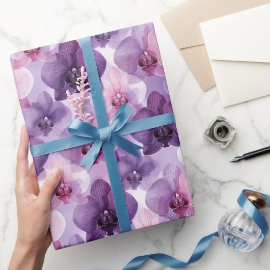 Gradient Lila Orchideenschichten Geschenkpapier (Schenken)