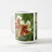 Gradient Lily Mug Kaffeetasse (Vorderseite Links)