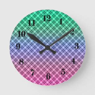 Gradient Raster kariertes Tartan Muster pink Runde Wanduhr
