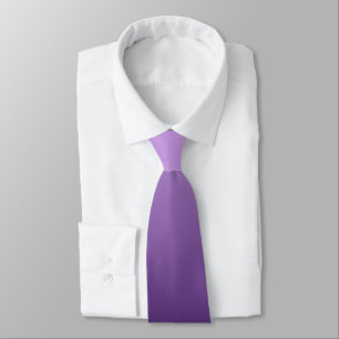 Gradient tiefes Violett zu violettem Dunst Krawatte