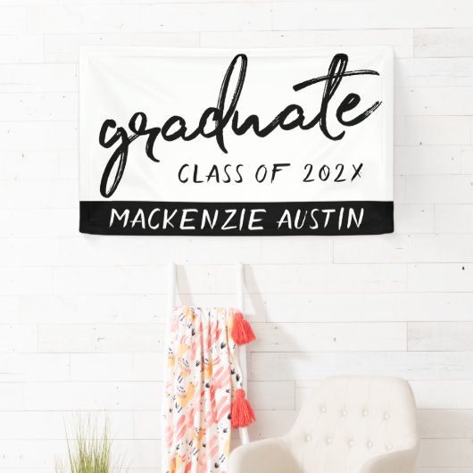 Graduate Black Script | Klassischer Keepake mit de Banner (Insitu)