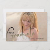 Graduate Calligraphy Script Black Gold Zwei-Foto Einladung (Vorderseite)