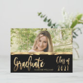 Graduate Class of 2021 Black and Gold Script Einladung (Stehend Vorderseite)