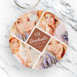 Graduate Class of 20XX Modern Graduation Cap Foto Schlüsselanhänger<br><div class="desc">Dieses einfache und moderne Design besteht aus Serifentypografie und fügt ein individuelles Foto hinzu. "Graduate Class of 20xx" Typografie umgeben von vier Fotos Ihres Abschlusses. Dies ist ein perfektes Geschenk für Abschluss-Absolventen!</div>