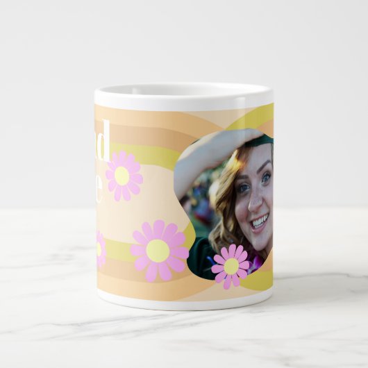 Graduate Daisy Foto Beige Jumbo-Tasse (Vorderseite)