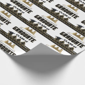 Graduate - DIY Jahr und Name - weiß Geschenkpapier (Ecke)