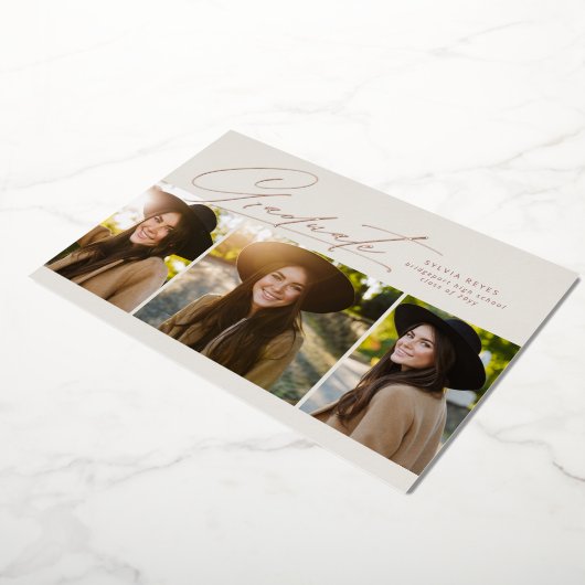 Graduate drei Foto einfache Rose Gold Abschluss Folieneinladung (Gedreht)