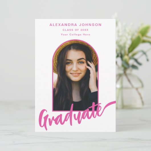 Graduate Foto Arch Modernes rosa Skript Ankündigung (Stehend Vorderseite)