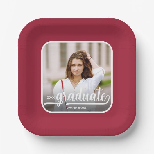 Graduate Foto Bold Script Crimson Abschluss Pappteller (Vorderseite)