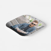 Graduate Foto Bold Script Graduation Party Pappteller (Gewinkelt)