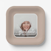 Graduate Foto Bold Script Taupe Abschluss Pappteller (Vorderseite)