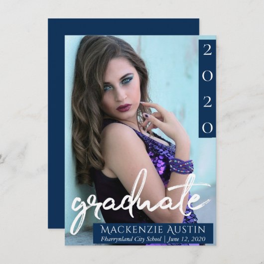 Graduate Foto | Navy Script Dark Blue Keepake Ankündigung (Vorne/Hinten)