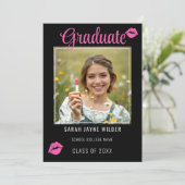 Graduate Foto Pink Lips Kisses Abschluss Ankündigung (Stehend Vorderseite)