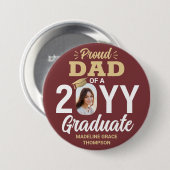 Graduate Foto Proud Vater Burgundy Red and Gold Button (Vorne & Hinten)