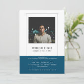 Graduate Foto Template Personalisiert blau Einladung (Stehend Vorderseite)