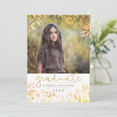 Graduate Gold Script Foliage Foto Collage Einladung (Stehend Vorderseite)