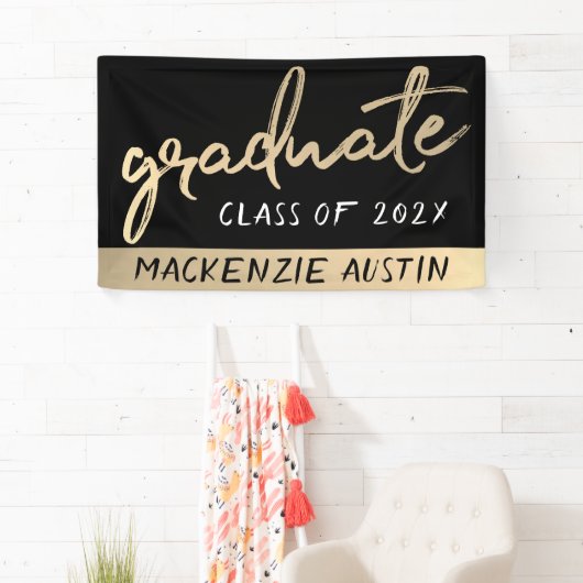 Graduate Gold Script | Klassischer Brush mit dem J Banner (Insitu)