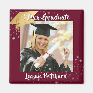 Graduate Maroon Gold Cap Brush Script Foto Stars Magnet