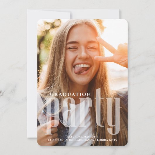 Graduate Modern Foto Simple Stylish Typografy Einladung (Rückseite)