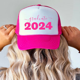 Graduate Modern Pink Class of 2024 Abschluss Truckerkappe