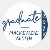 Graduate Navy Script | Dunkelblauer Brush Keepake Runder Aufkleber (Vorderseite)