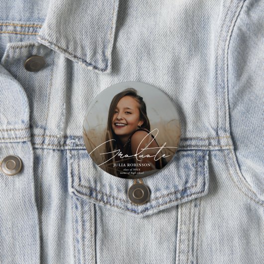 Graduate Simple Elegante Script Classic Foto Button (Beispiel)