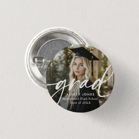 Graduate Simple Modern Script Classic Photo Button (Vorne & Hinten)