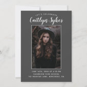 Graduate Two Foto Custom Moderner Abschluss Einladung (Rückseite)