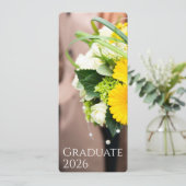 Graduation 2026 Custom Text Sunflower Announcement Einladung (Stehend Vorderseite)