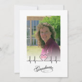 Graduation Announcement for a Nurse - heartline  Karte (Vorderseite)
