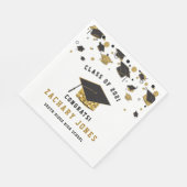 Graduation Cap Class of 2021 für Black & Gold Glit Serviette (Ecke)