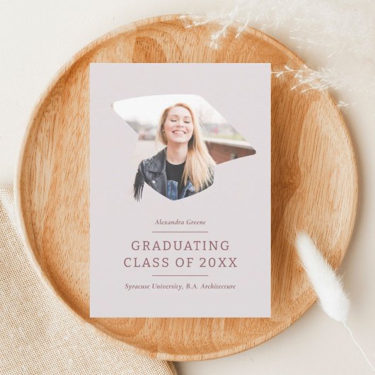 Graduation Cap Maroon Pink 1 Foto Abschluss Ankündigung