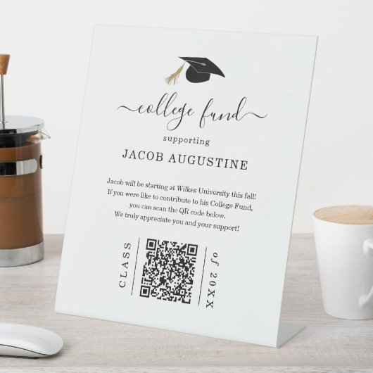 Graduation College Fund with QR Code Sockelschild (In Situ)