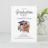 Graduiertenkap Orange Fall Blumenfloral Foto Absch Einladung (Stehend Vorderseite)