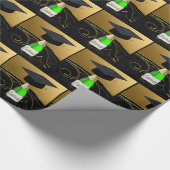 Graduierungskappe auf Champagnerflasche Celebrate Geschenkpapier (Ecke)